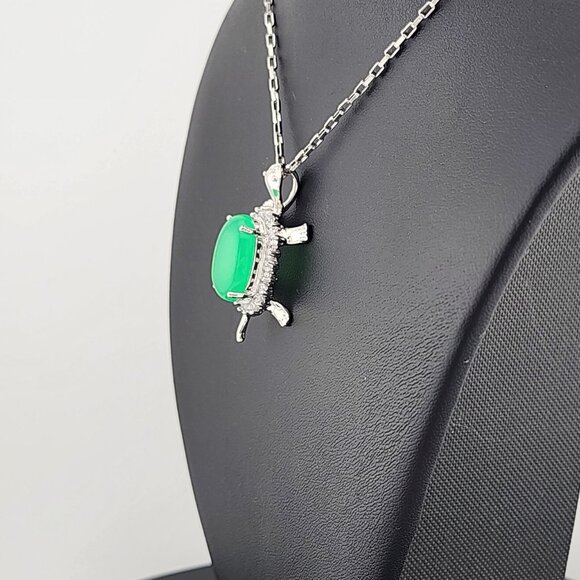 Charming Jade Turtle Necklace – Brand New & Beautiful - Picture 7 of 11